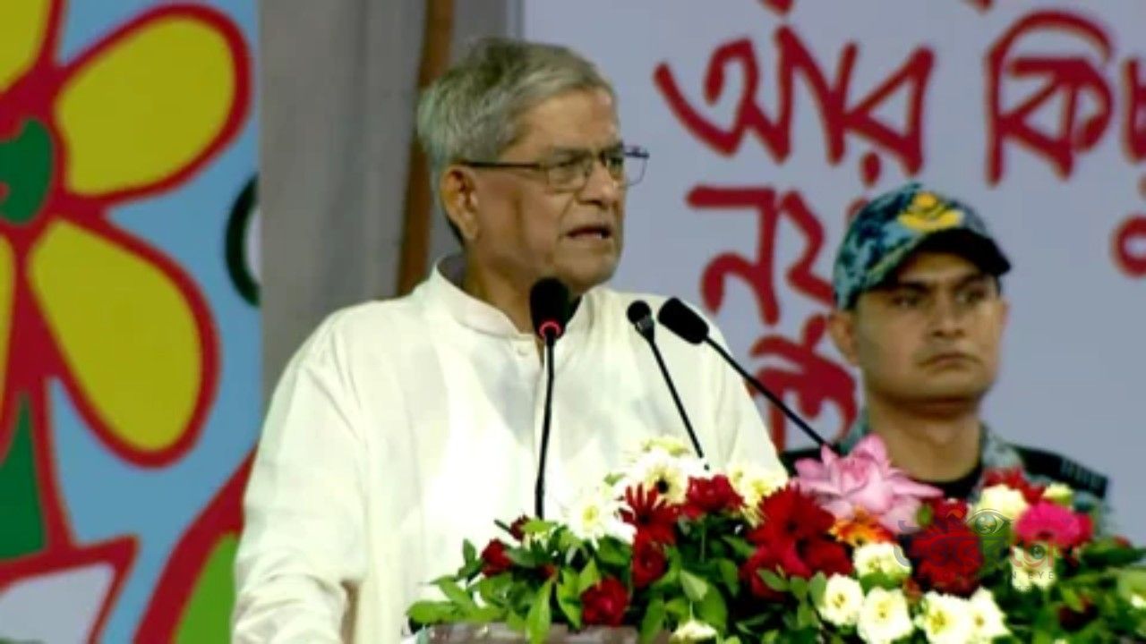 সংঘাত নয়, আলাপ-আলোচনায় দেশকে এগিয়ে নেওয়ার আহ্বান রাষ্ট্রপতির